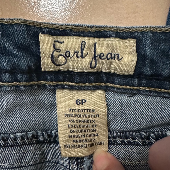 EUC Earl Jeans Bootcut - Picture 2 of 13